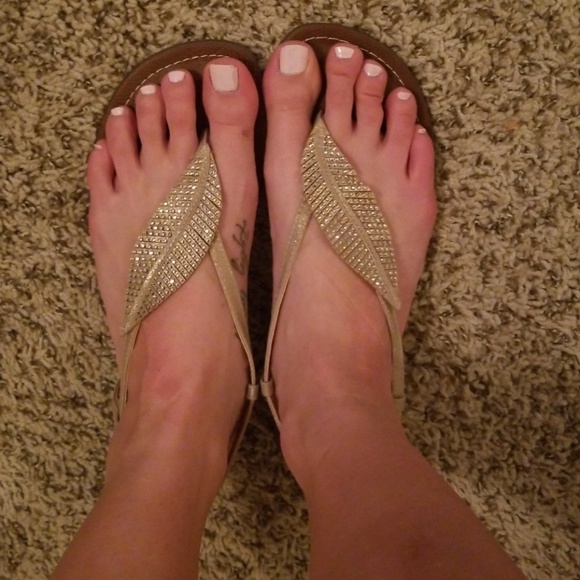 Gold sandals - Picture 4 of 4
